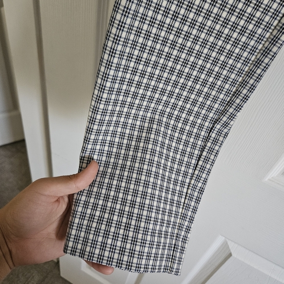 GAP Women's Gray Plaid Trousers - Picture 3 of 7